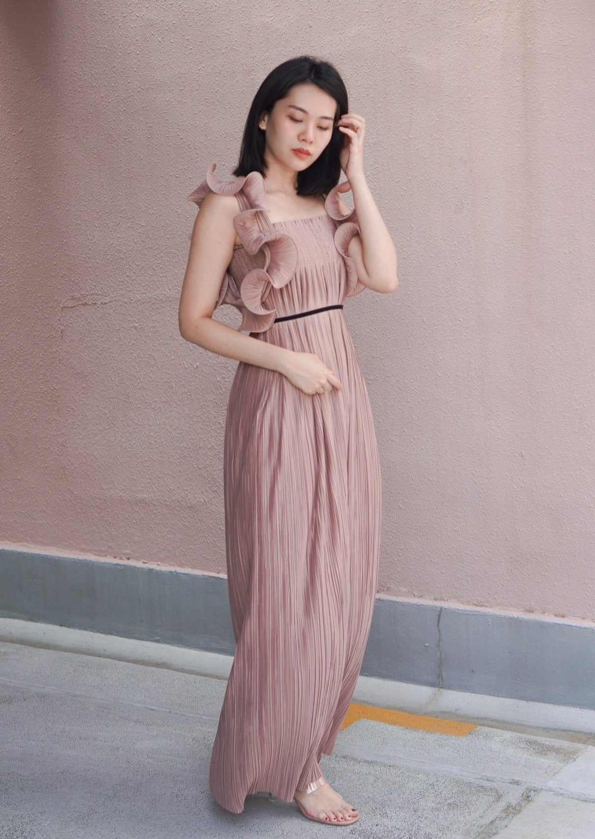 Meghan Dress innitbangkok Meghan Dress innitbangkok